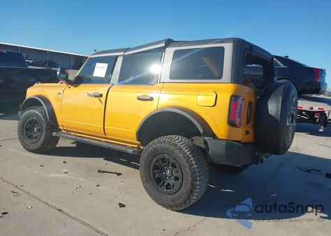 2022 Ford Bronco Wildtrak z USA, uszkodzony, nr VIN 1FMEE5DP2NLB30150